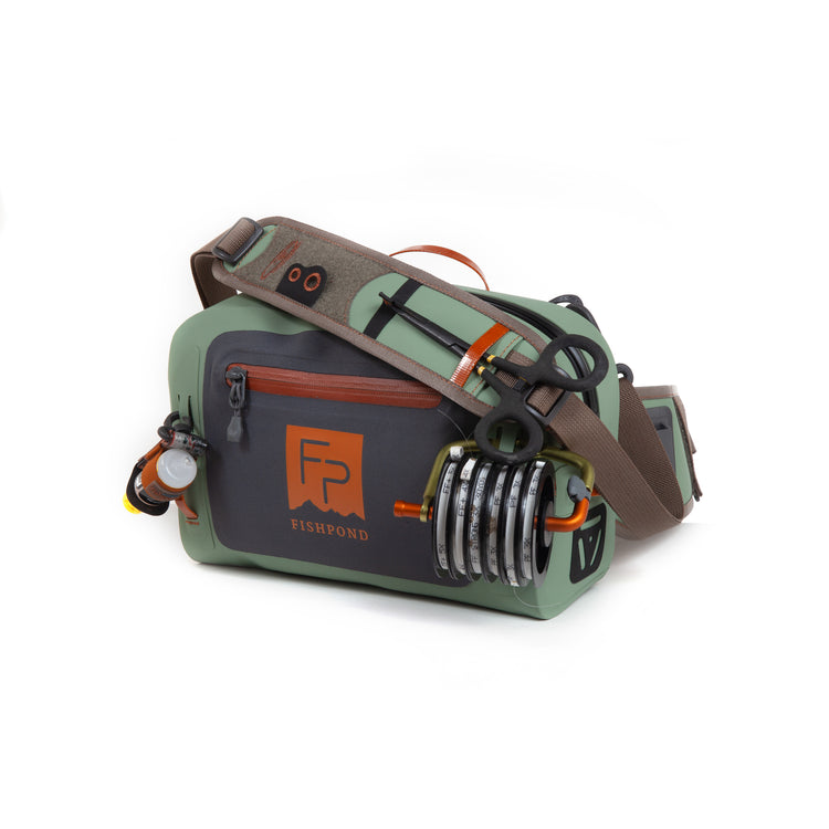 FISHPOND SMALL THUNDERHEAD SUBMERSIBLE LUMBAR